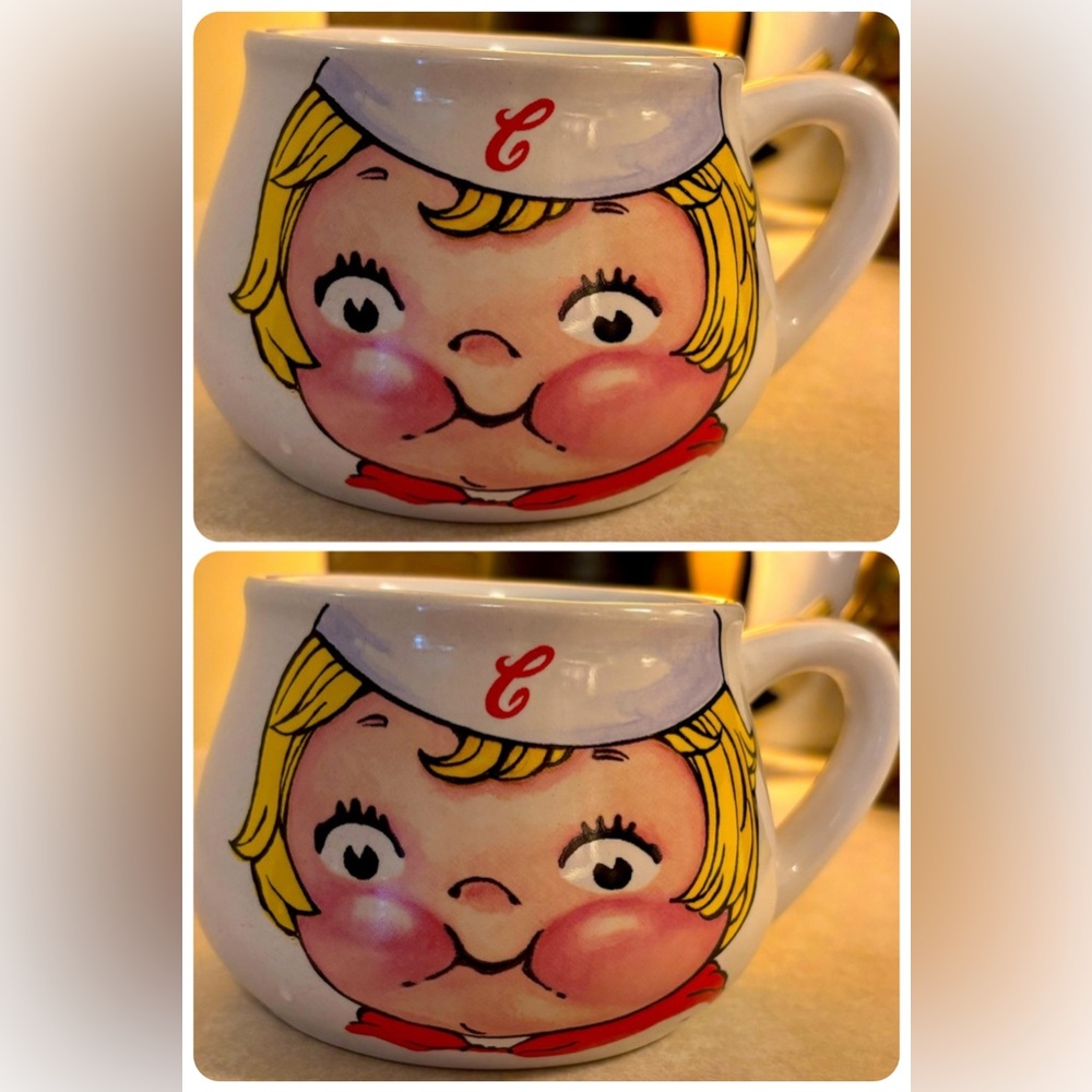 1998 Vintage classic Campbell’s Soup Mug set of 2